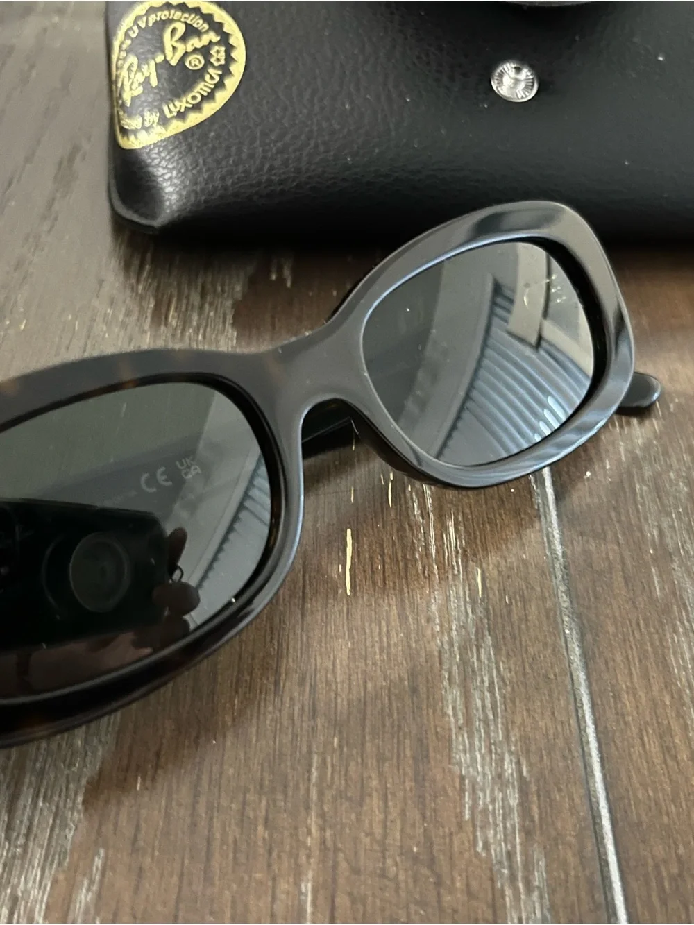 Ray-Ban Women’s Tortoiseshell Frame Sunglasses Havana Green Lenses RB2221